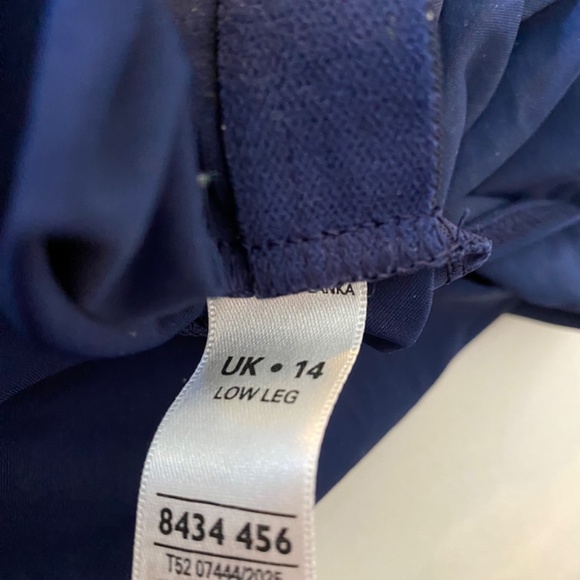 Marks and Spencer size 12 bathing suit - Picture 7 of 7